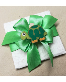 Pacchetto confetti carta di cotone con molletta tartaruga