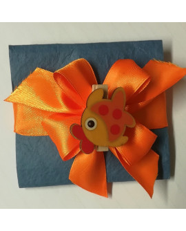 Pacchetto confetti carta di cotone con molletta pesce